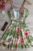 Vestido rodado com decote